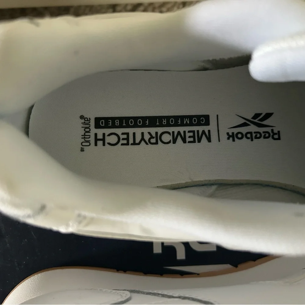 Reebok Classic White Sneakers with Gum Sole - Picture 4 of 5